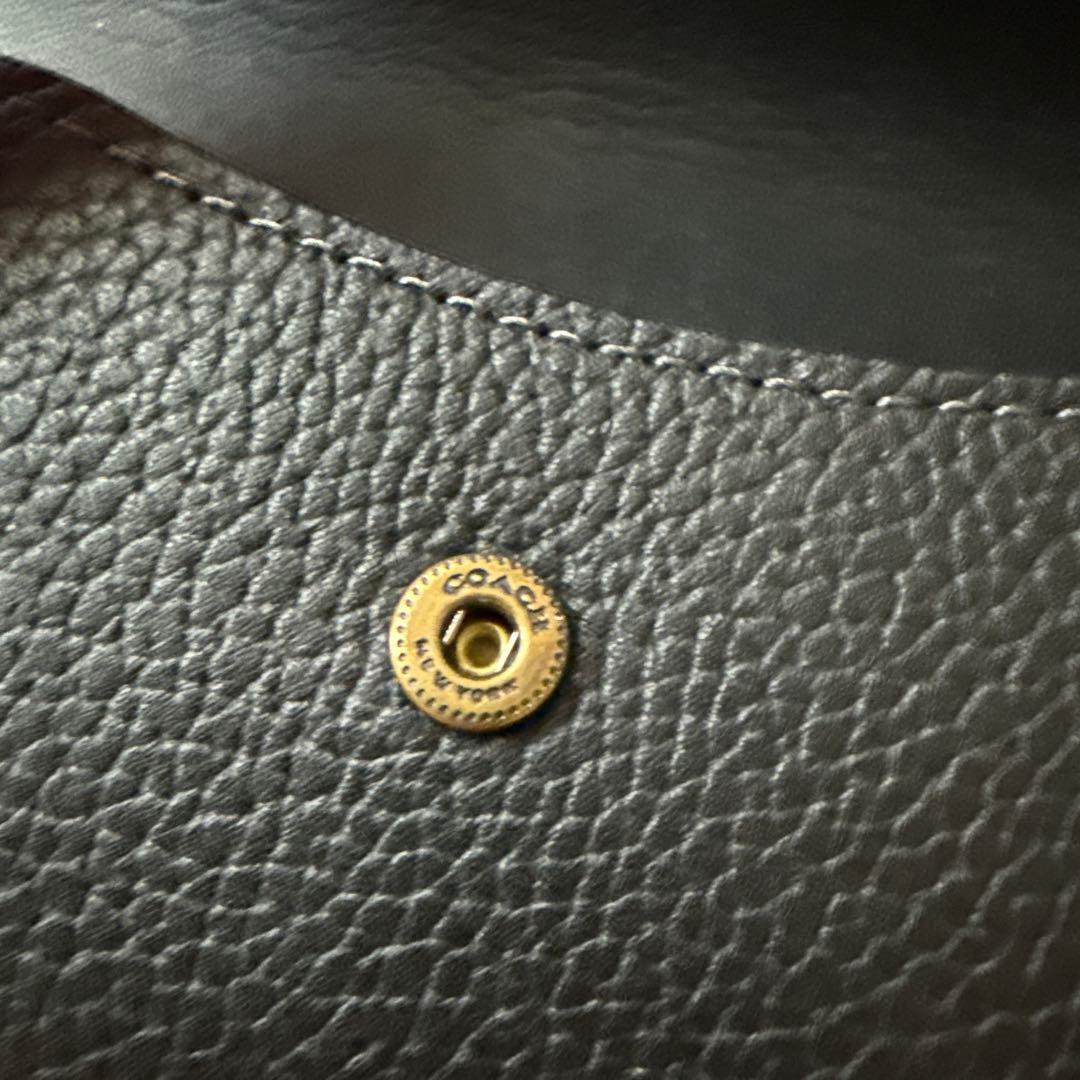 COACHブラックレザー三つ折り財布