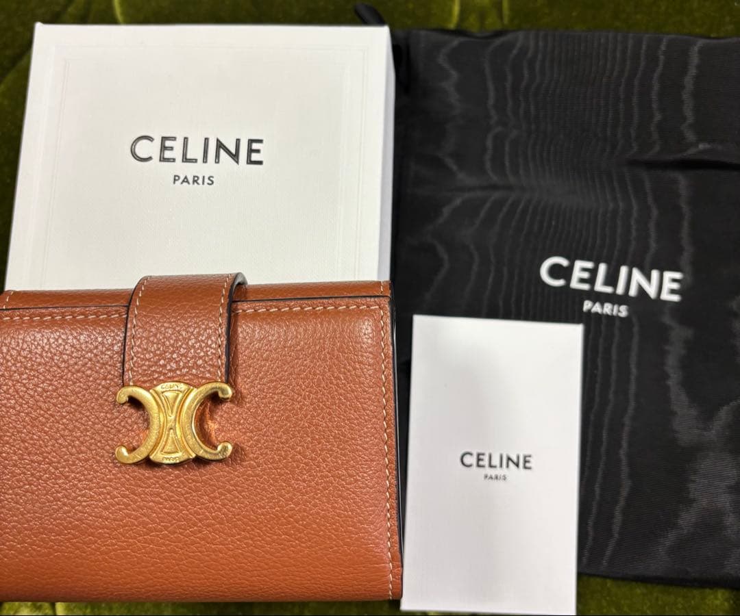 CELINE セリーヌ ファイン ストラップウォレット ニノ タン 財布