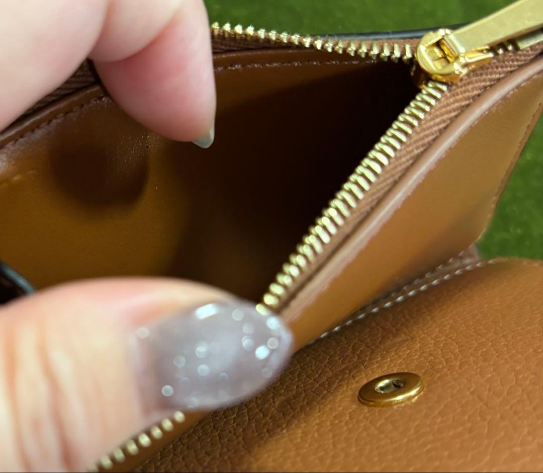CELINE セリーヌ ファイン ストラップウォレット ニノ タン 財布