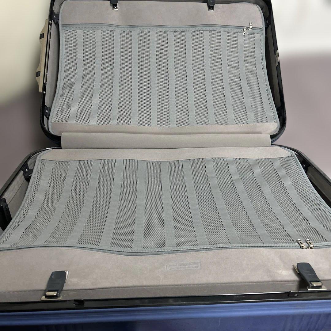 Samsonite 青いスーツケース