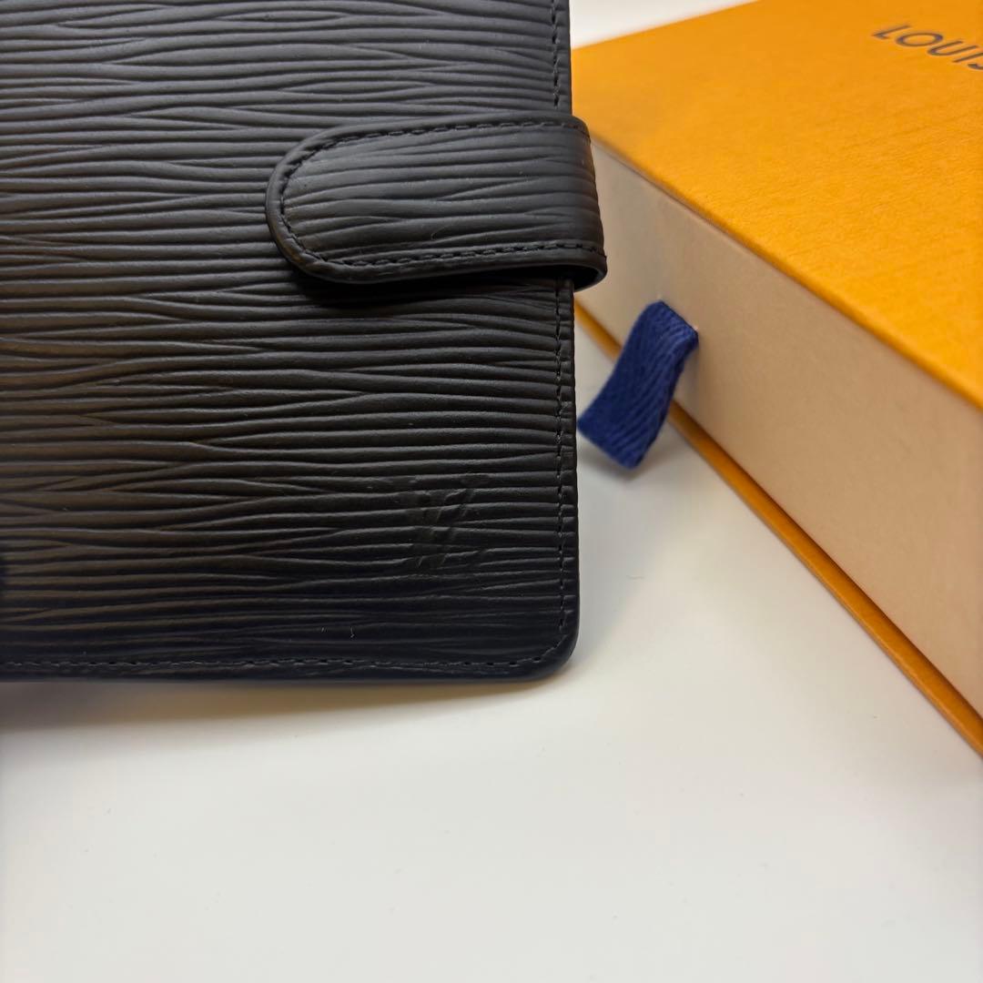 【大人気☆美品】ルイヴィトン エピ 二つ折り 財布 黒