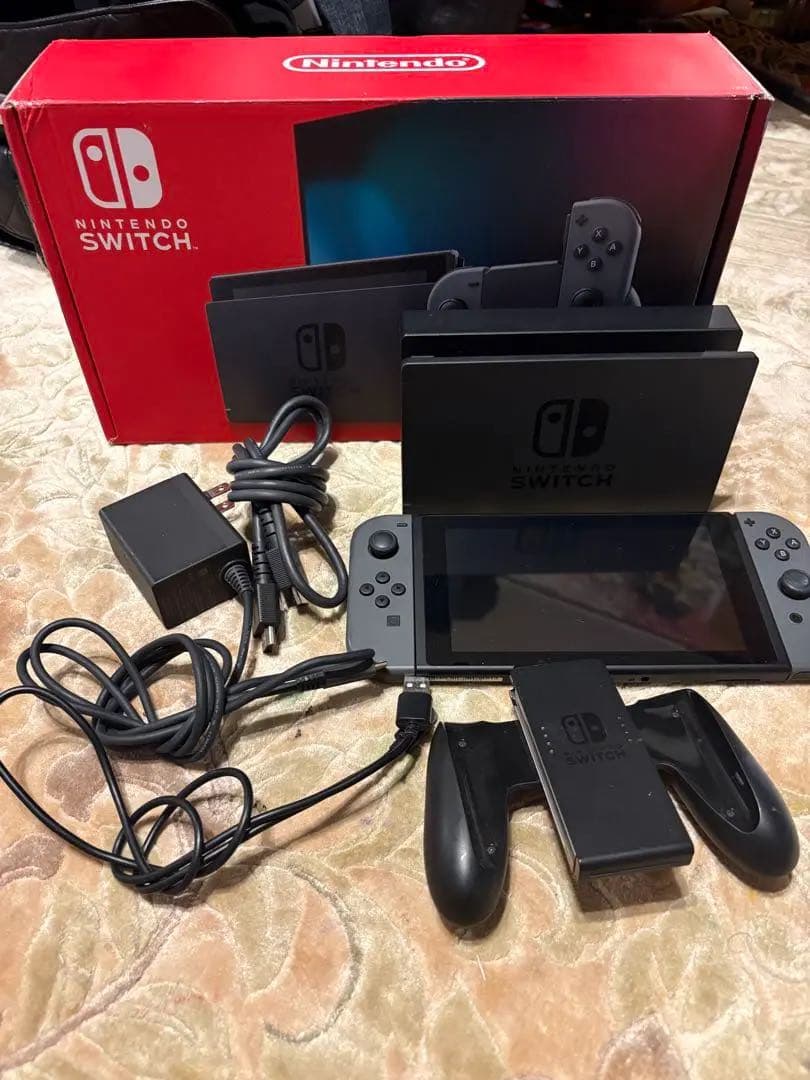 Nintendo Switch 1グレー 本体　128GBメモリーカード付き。