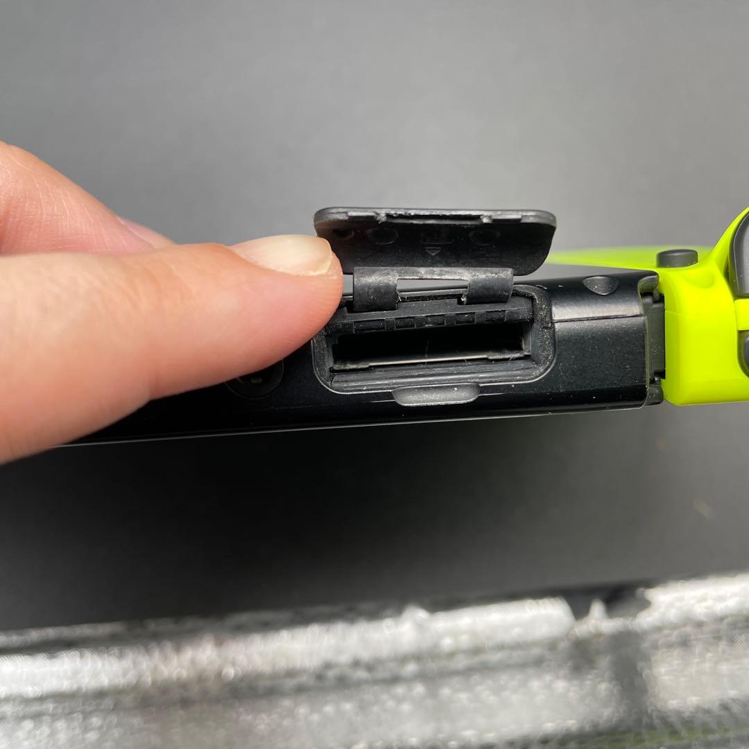 【初期化済】【値下げ不可】任天堂Nintendo Switch 本体　ケース付②