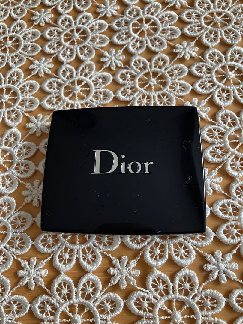 Dior ディオールスキンルージュブラッシュ　ピーチコロールサテン732限定色