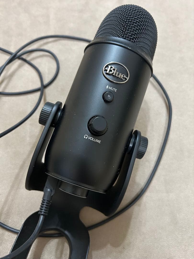 Blue yeti BLACKOUT ゲーミングマイク USB イエティ ブルー