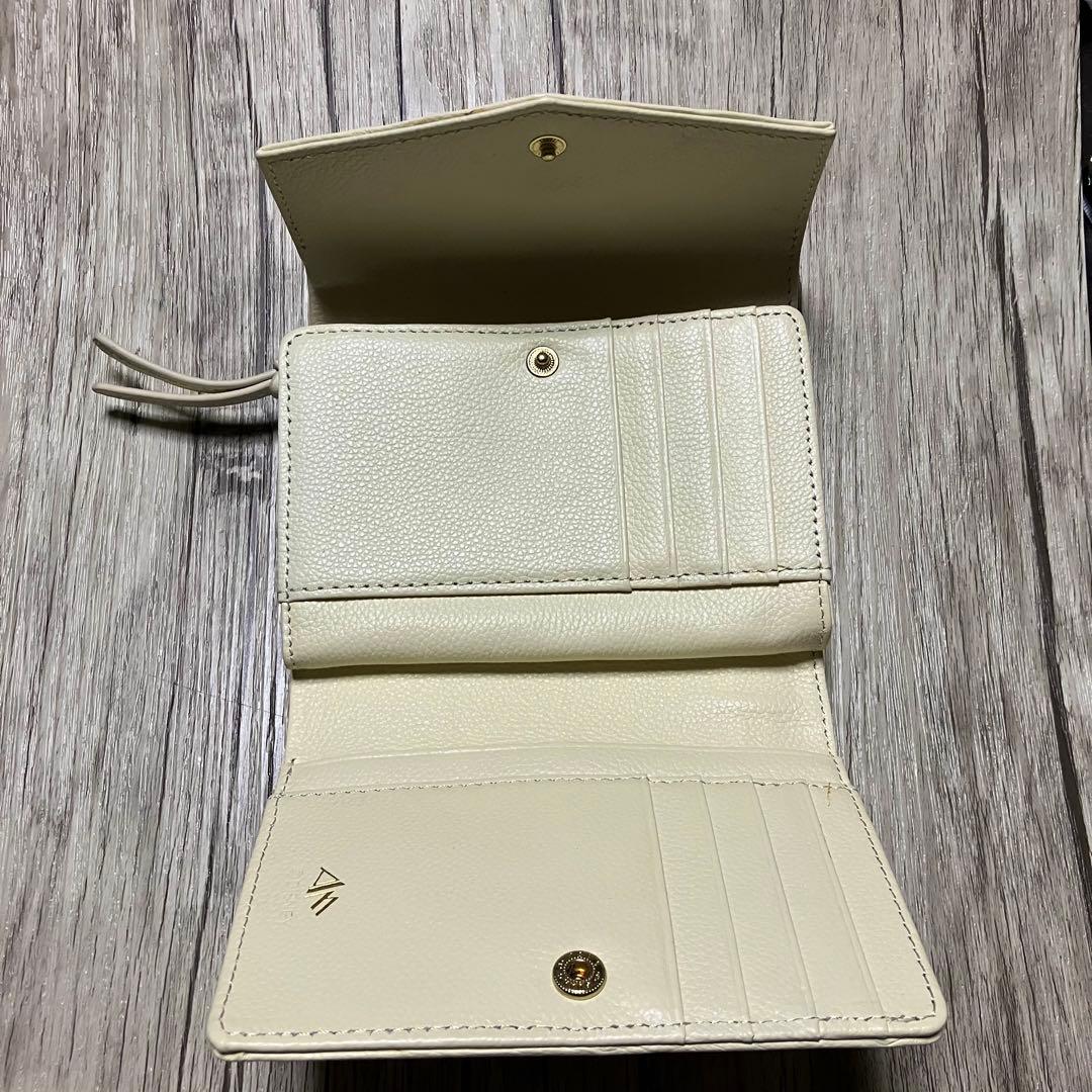 Accommode アコモデ 牛革 3つ折り財布 ミッキー 星