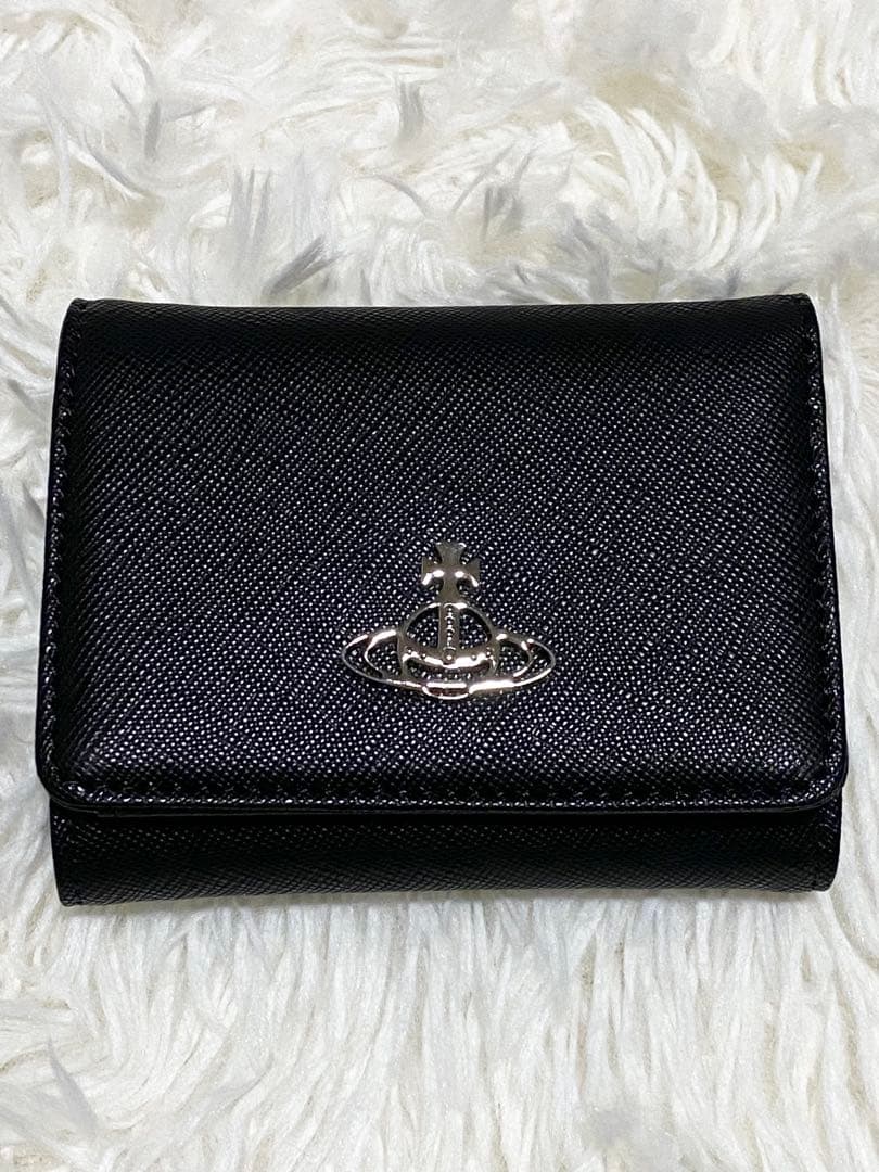 即完売⭐︎大人気⭐︎Vivienne Westwood 三つ折り財布