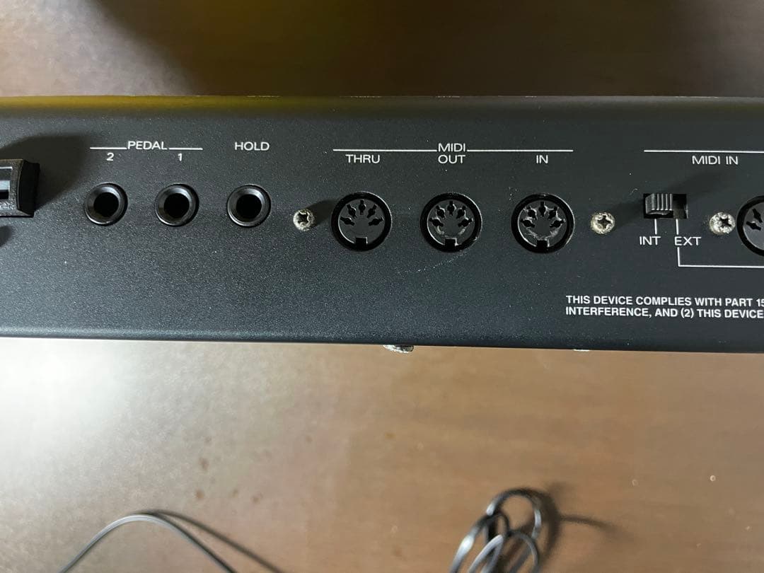 Roland JV-90 シンセサイザー