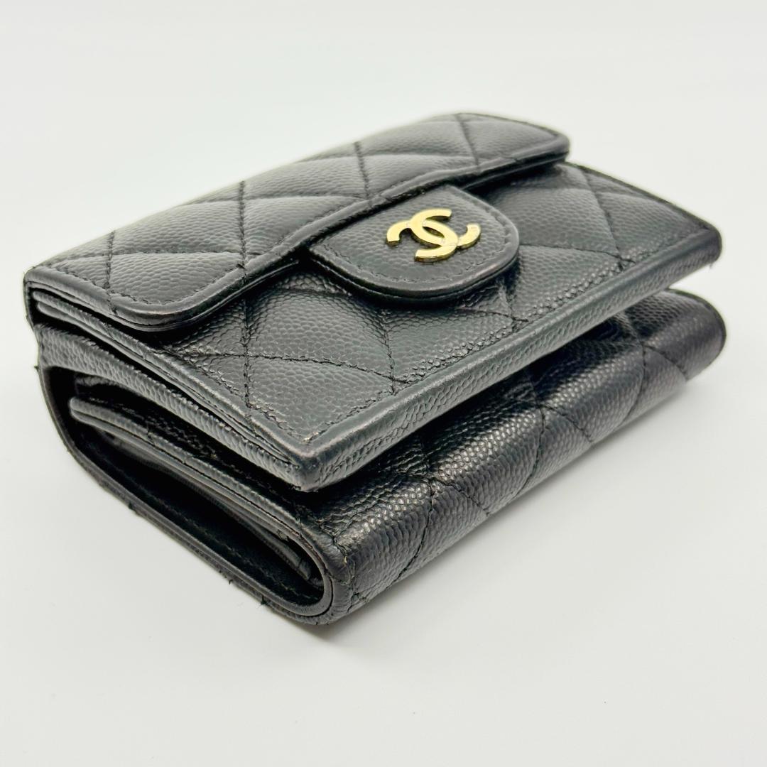 小梅　　　　 CHANEL 　三つ折り財布
