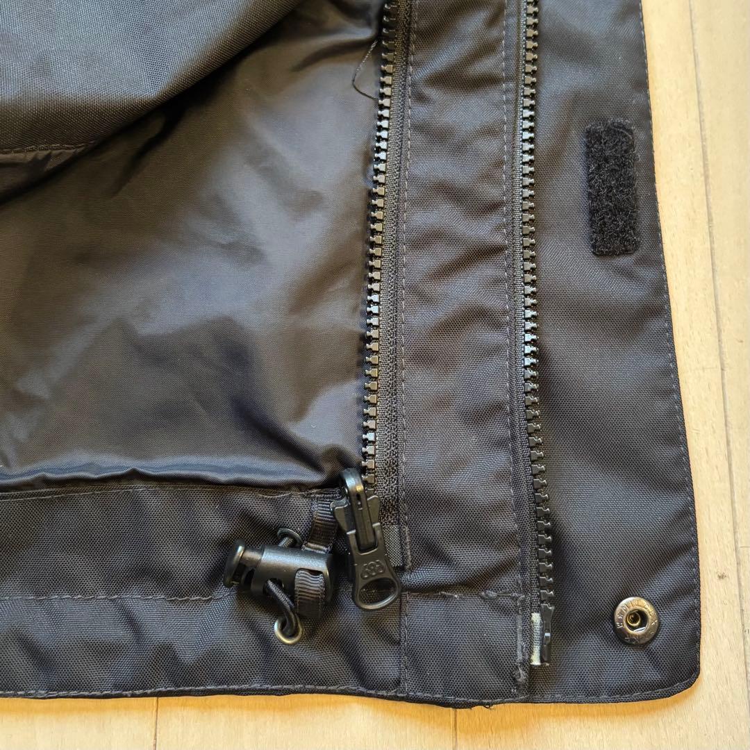 686 シックスエイトシックス スノーボード ウェアジャケット サイズ M