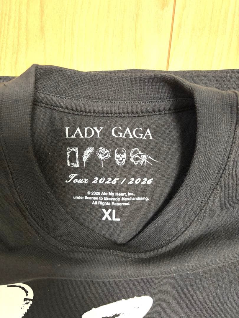 レディ・ガガ　ツアーTシャツ　XＬ