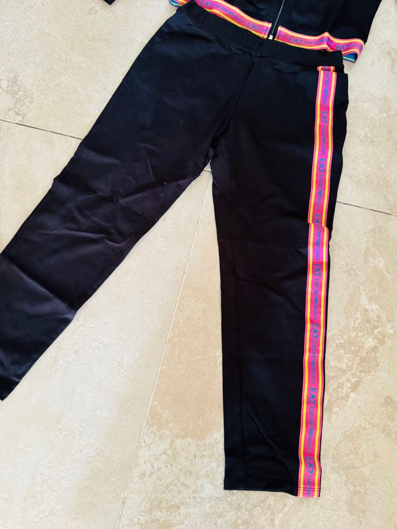 EMPORIO ARMANI フード付きジャージ上下セット140