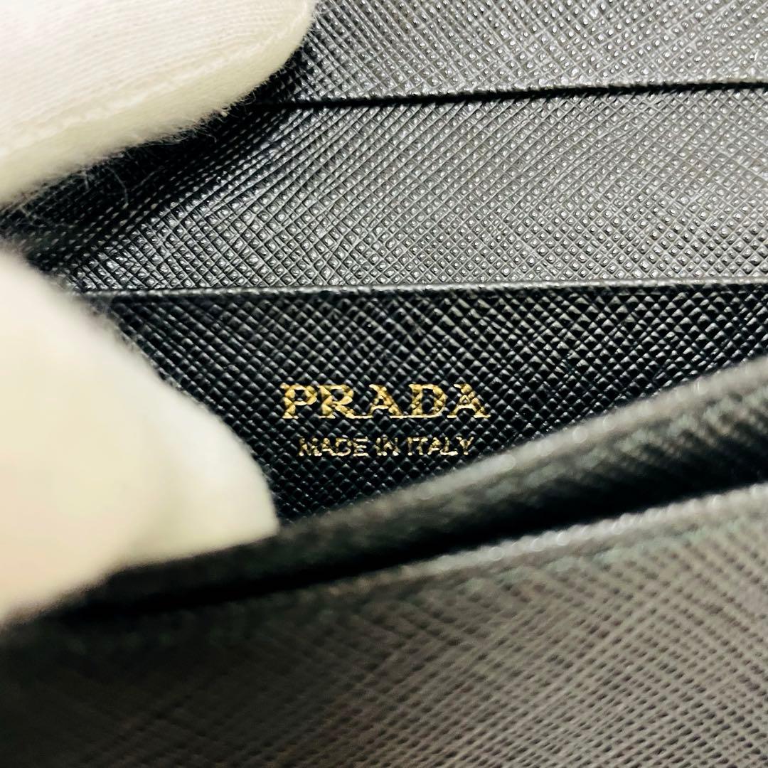 未使用級✨付属完備✨PRADA 名刺入れ カードケース レザー 現行