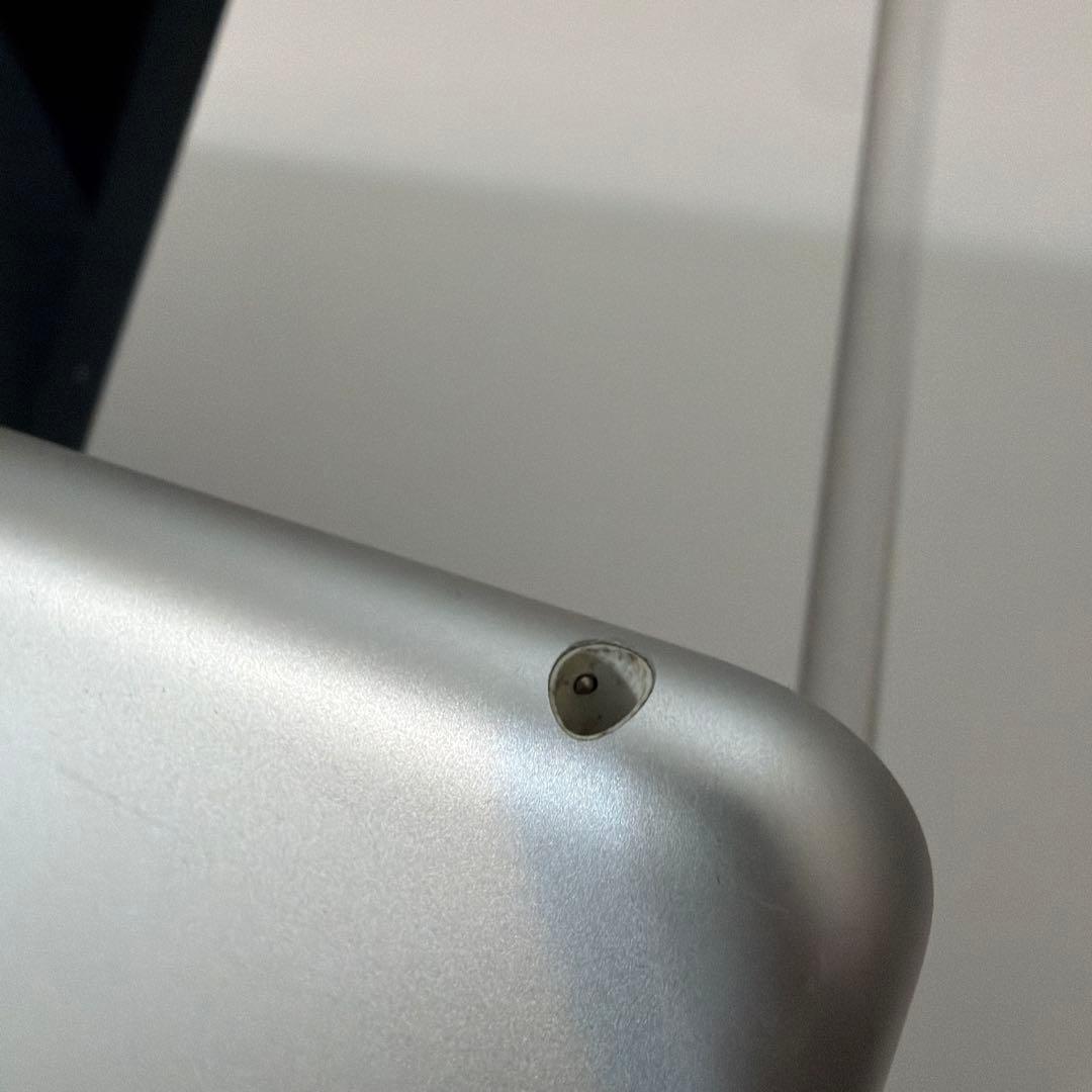 Apple iPad 第9世代 本体 箱・充電器付き