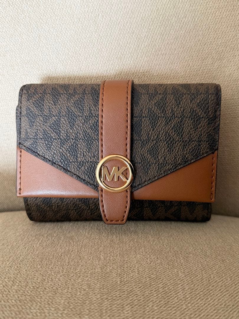 MICHAEL KORS 三つ折り財布