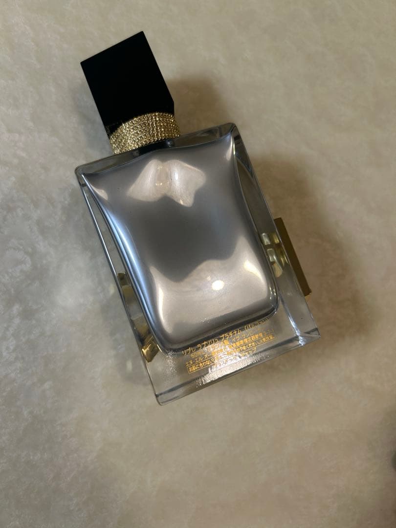 YVES SAINT LAURENT BEAUTE リブレラプソリュ プラチナム