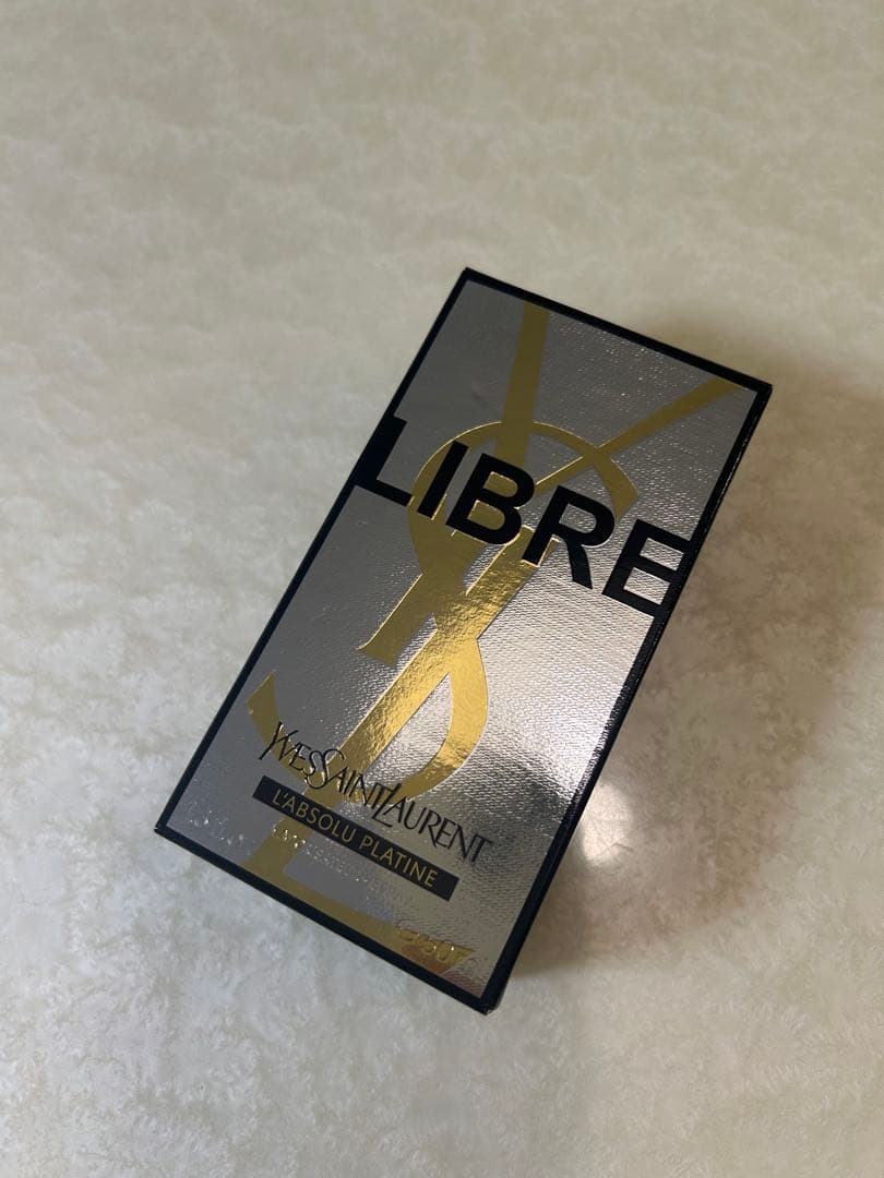 YVES SAINT LAURENT BEAUTE リブレラプソリュ プラチナム