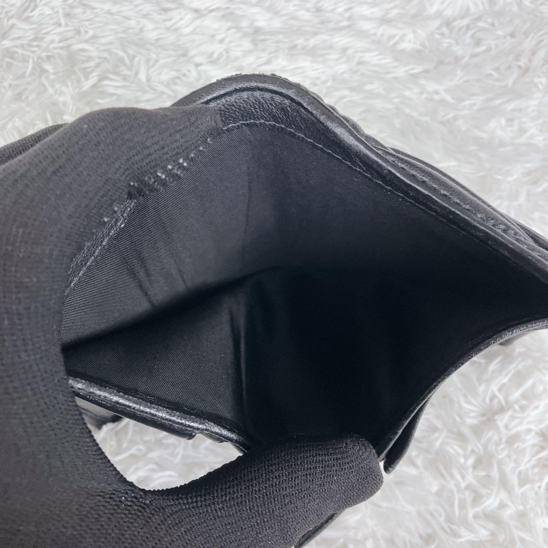 ミュウミュウ　折り財布　マテラッセ キルティング　ビジュー　クリスタル　黒　金