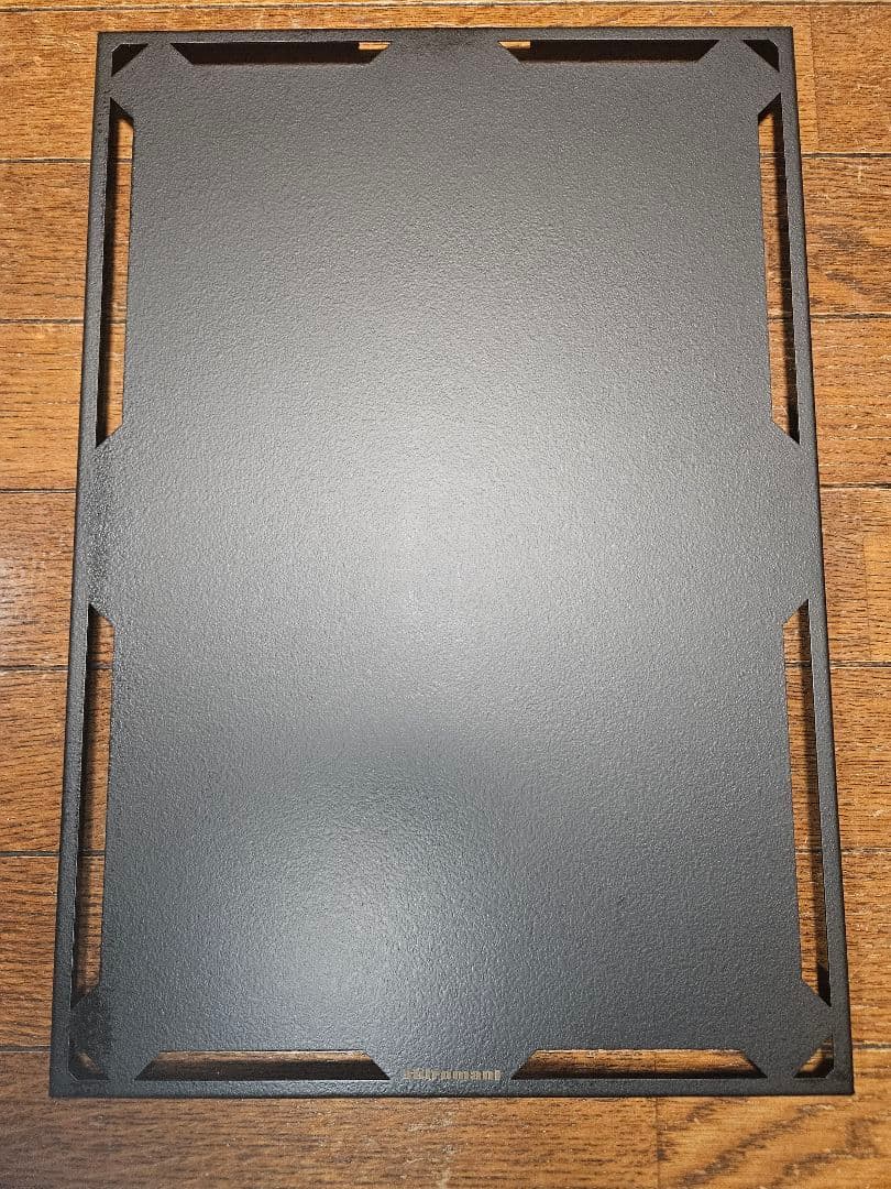 Shiromany IGT 三脚テーブル