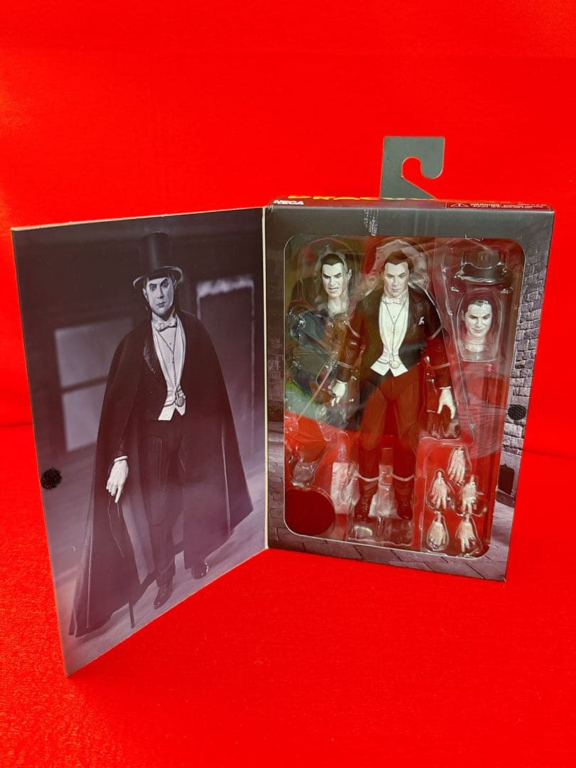 ドラキュラ NECA 白黒 version フィギュア 海外限定