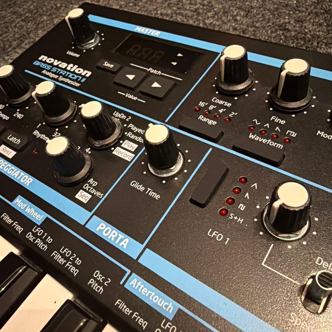 Novation Bass Station II【自宅使用のみ／非喫煙】