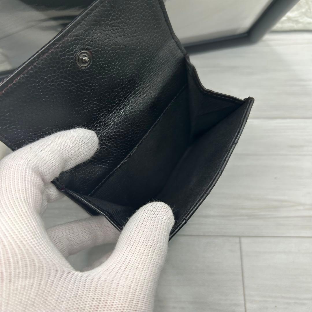 CHANEL キャビアンスキン　マトラッセ　Wホック　二つ折り財布　箱付