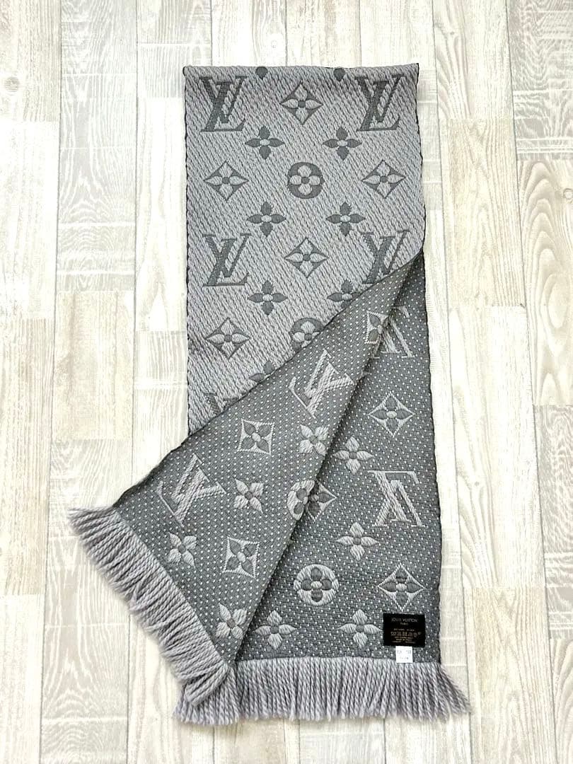 【Louis Vuitton】ロゴマフラー グリペルル　定番　人気　グレー