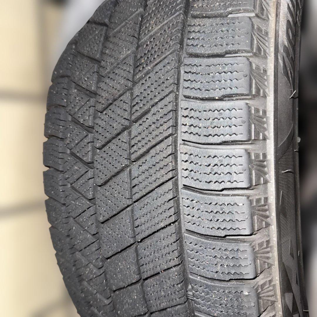 23年39週ブリザックVRX3 225/45R17ホイールセットPCD114.3