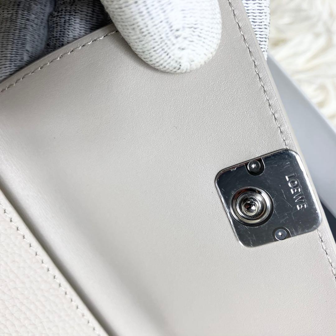 【未使用】 現行 LOEWE ロエベ トライフォールドウォレット アナグラム