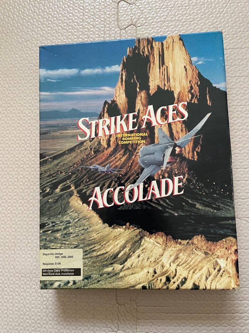 Commodore Amiga 500 512KB増設済み、オマケ付き