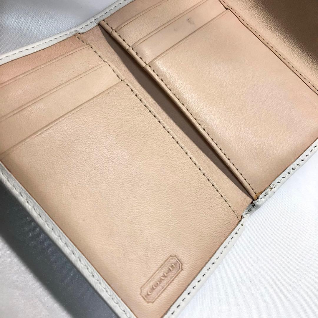 COACH コーチ　三つ折り　財布　ホワイト　レザー　蜂　刺繍
