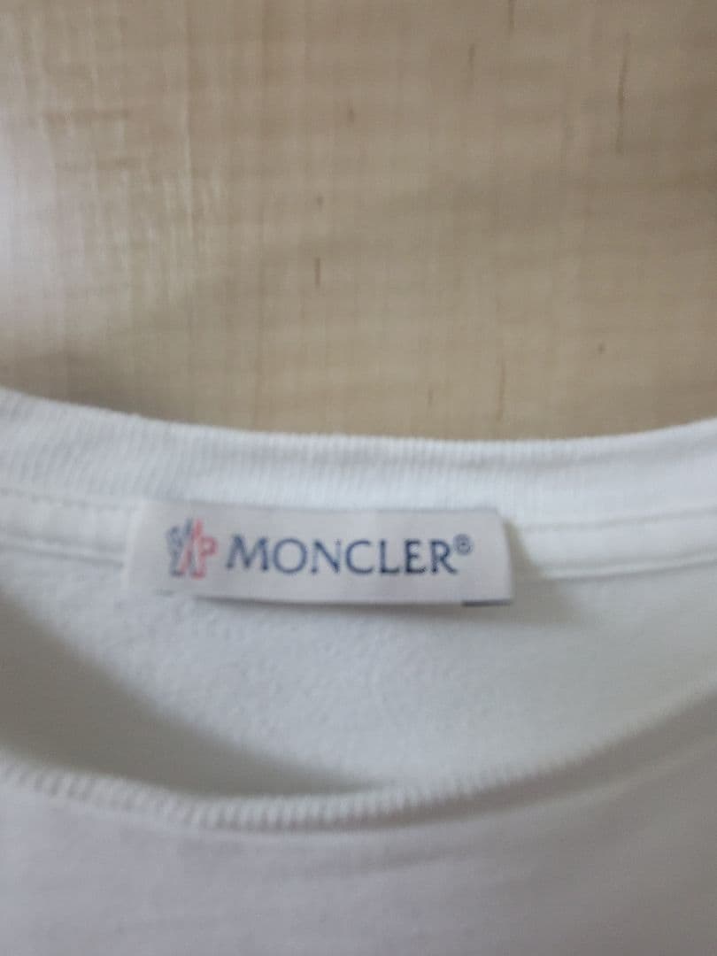りんりん　MONCLER ホワイト 半袖Tシャツ