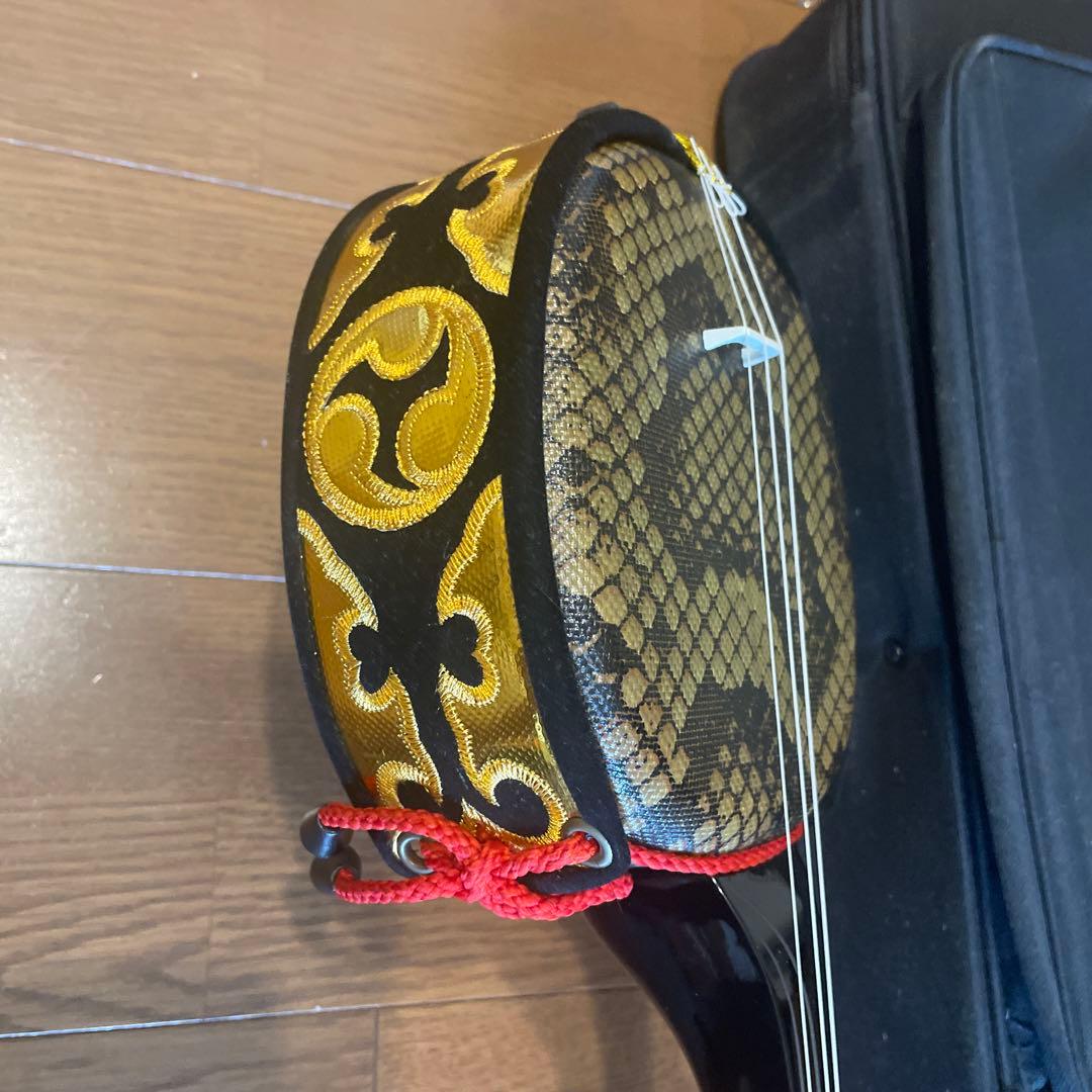 三味線 和楽器　人工皮沖縄三線 初心者セット　海の声・楽譜付き