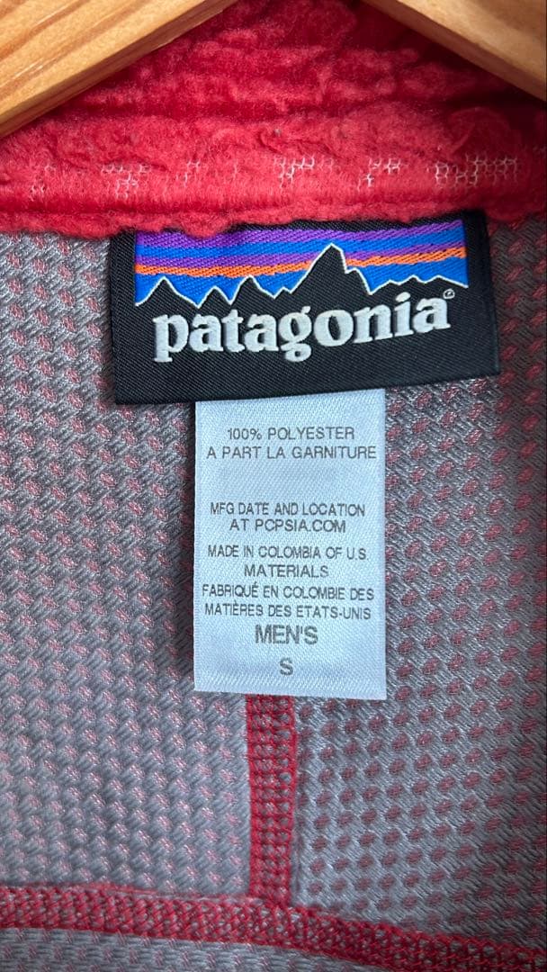 patagonia／ベスト／レッド／クラシックレトロX／Sサイズ