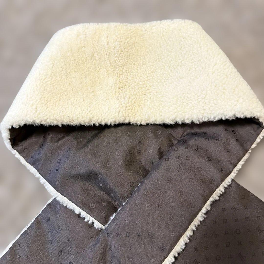 Louis Vuitton ロゴ刺繍 マフラー