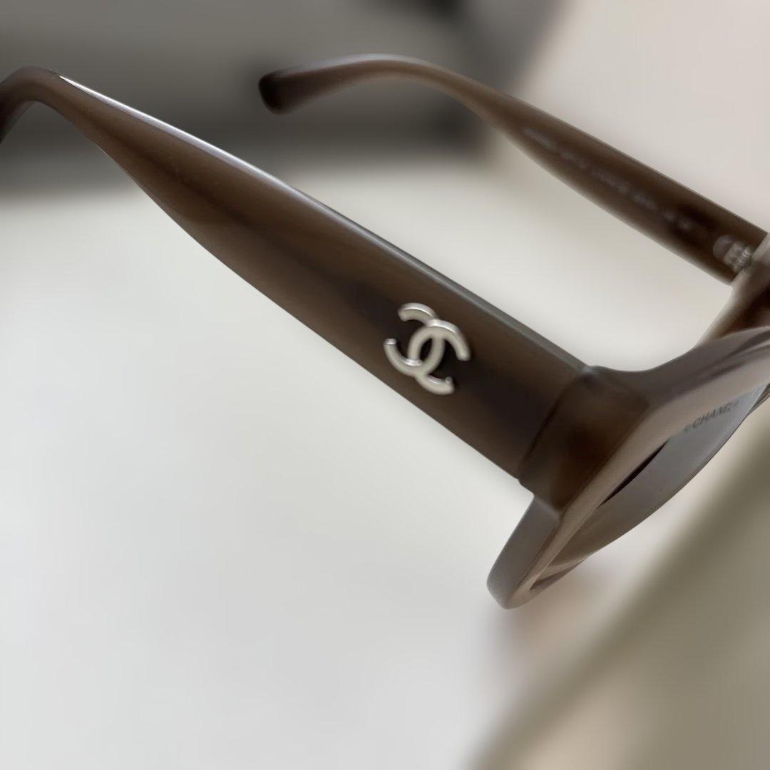 CHANEL シャネル　サングラス　ケース付き