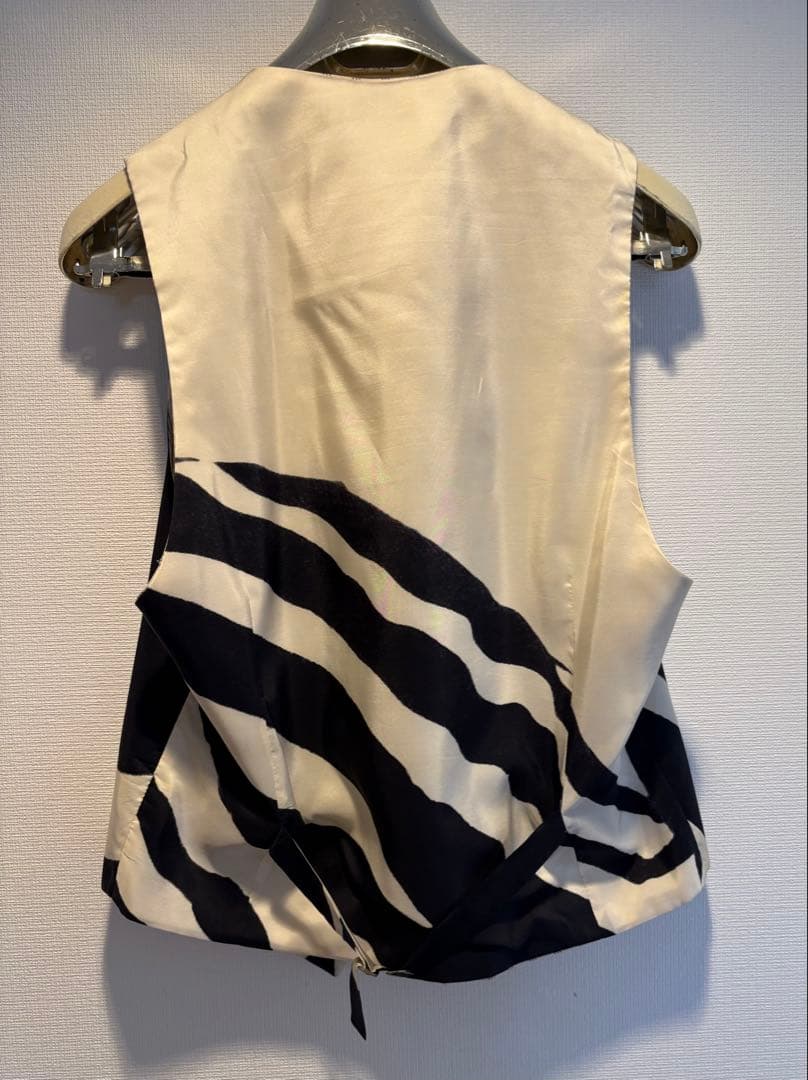 Gianfranco Ferre メンズ ベスト　シルク