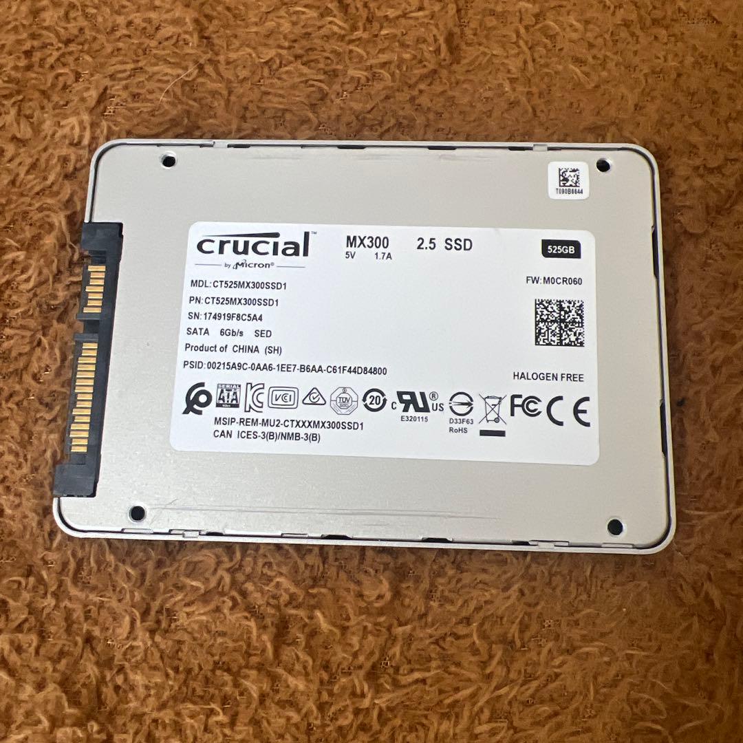 crucial MX300 525GB 2.5インチSSD