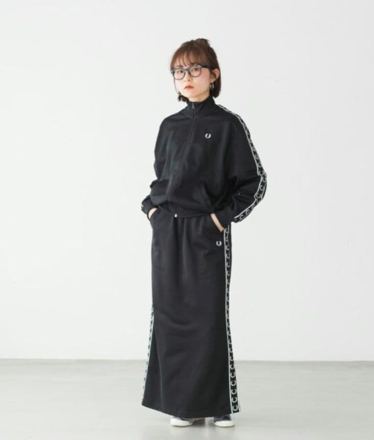 フレッドペリー トラックスカート ジャージスカート fredperry ネイビー