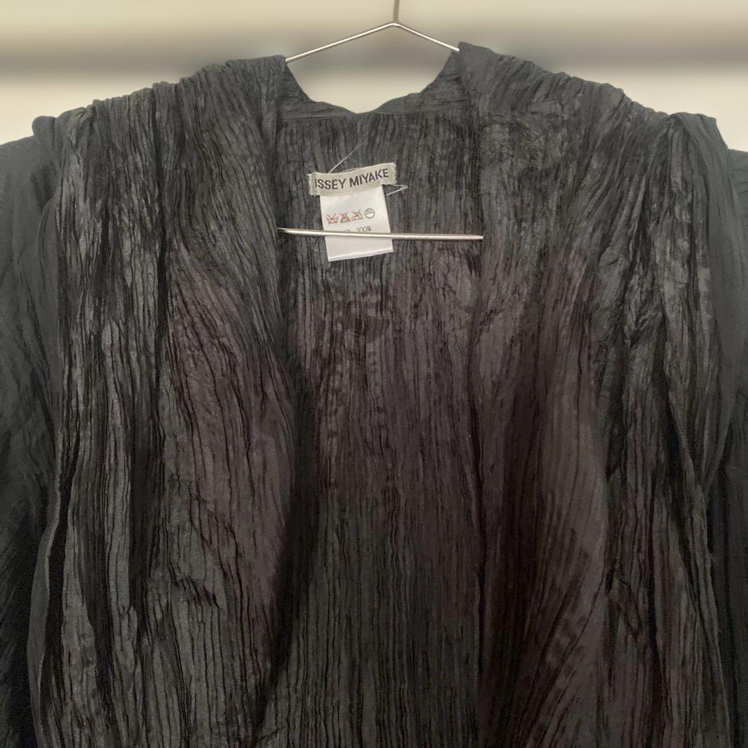 ISSEY MIYAKE 黒 長袖カーディガン