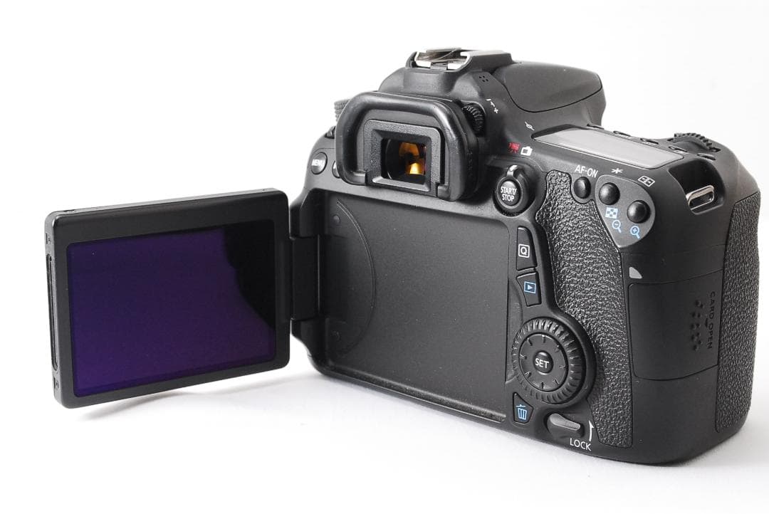 美品 キャノン EOS 70D Wi-Fi スマホ転送OK 一眼レフ 手ぶれ補正