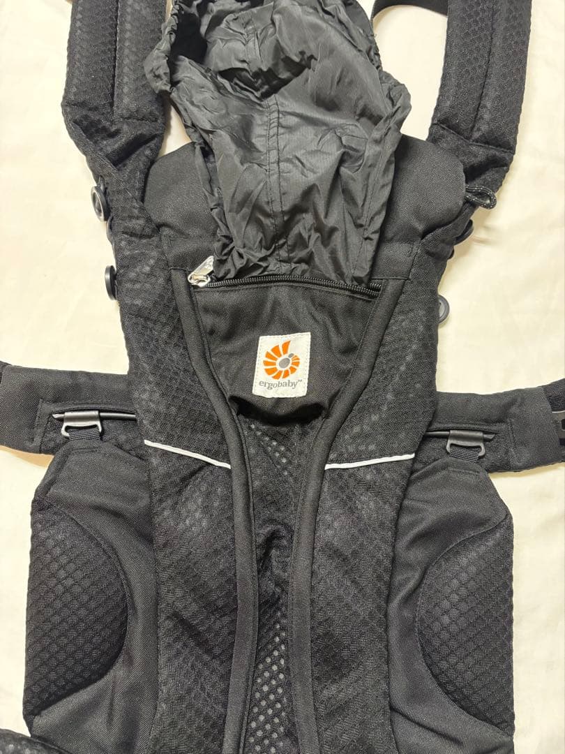 エルゴベビー オムニ ブリーズ 黒 未使用に近い 抱っこ紐 air メッシュ