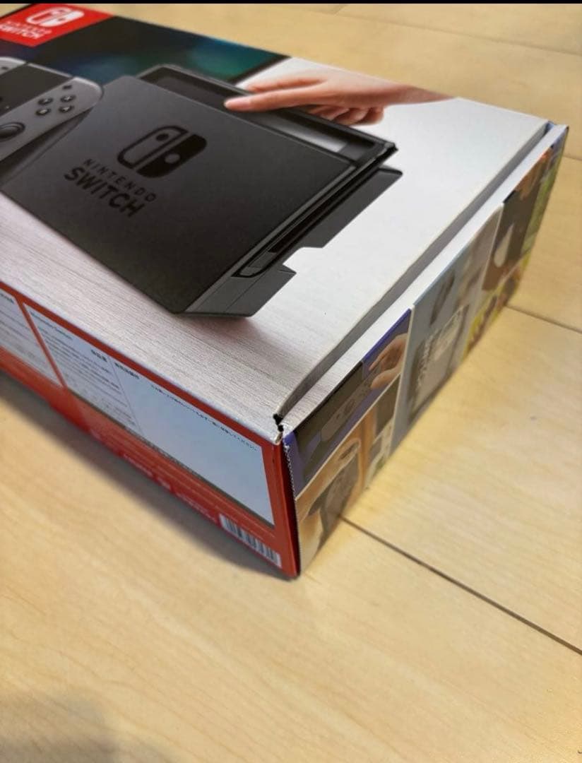 Nintendo Switch 本体＋グレー/グレー/赤/緑 ジョイコン付き