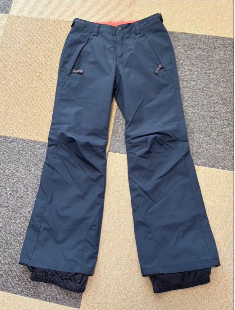 ROXY&ONEILL スキーウェア上（Sサイズ）下（身長 150）セット