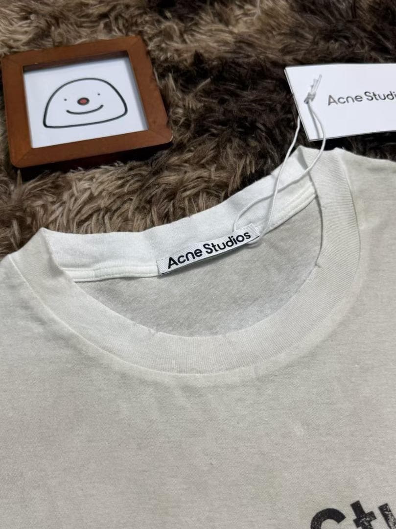 Acne Studios アクネストゥディオス　tee