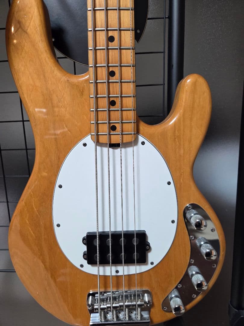 ザ*キ様 MUSIC MAN StingRay エレキベース