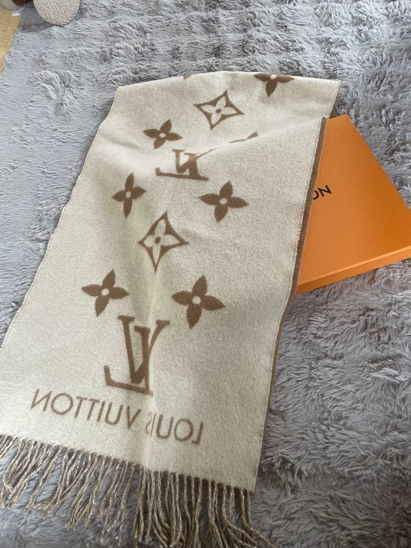 LV マフラー