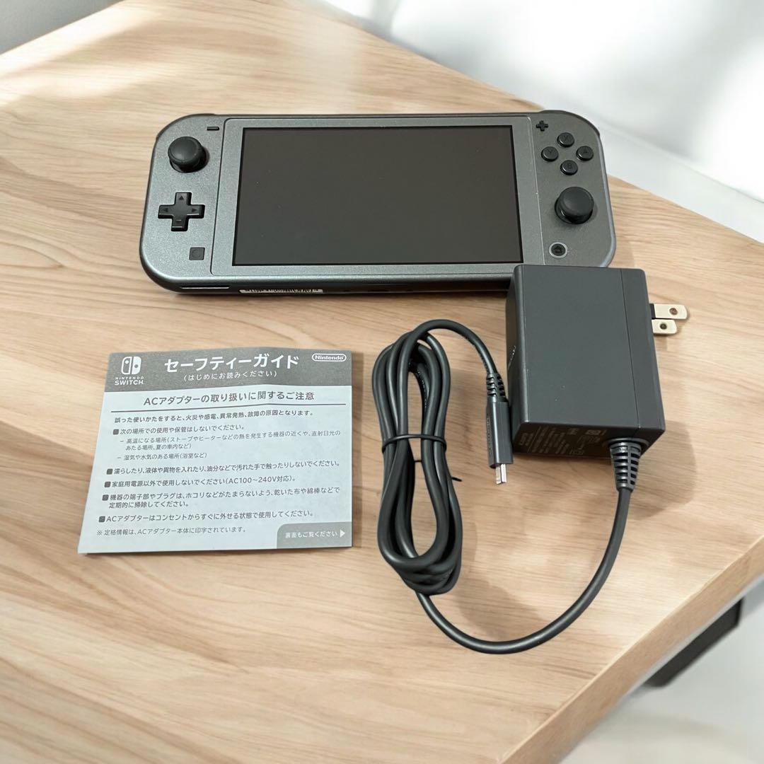 美品Nintendo Switch Lite 本体 ディアルガ パルキア