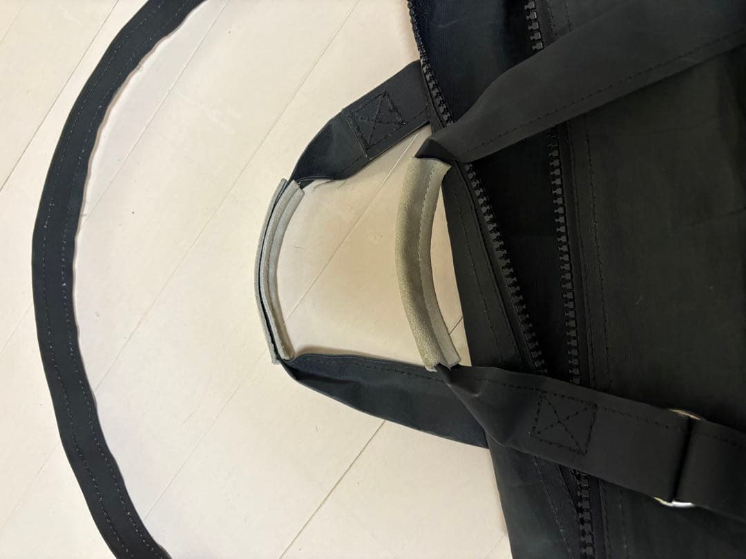Watts ブラック ボストンバッグ
