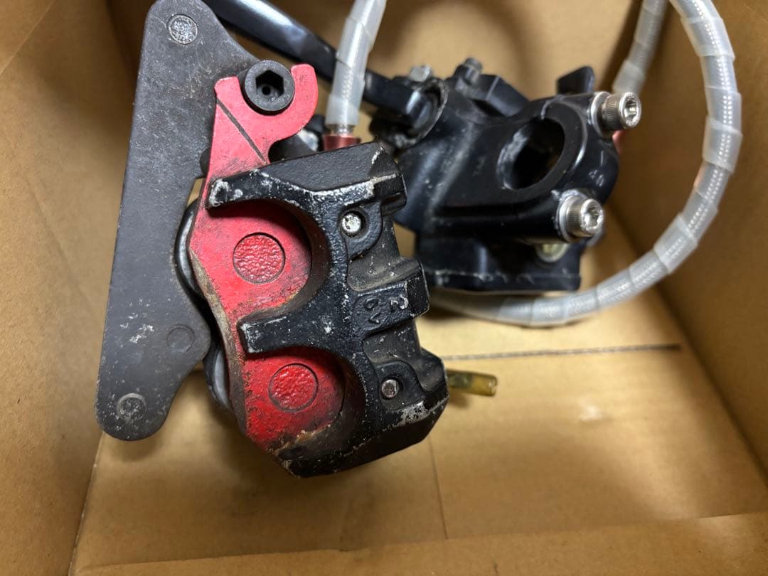 NSR50純正フロントブレーキキャリパー
